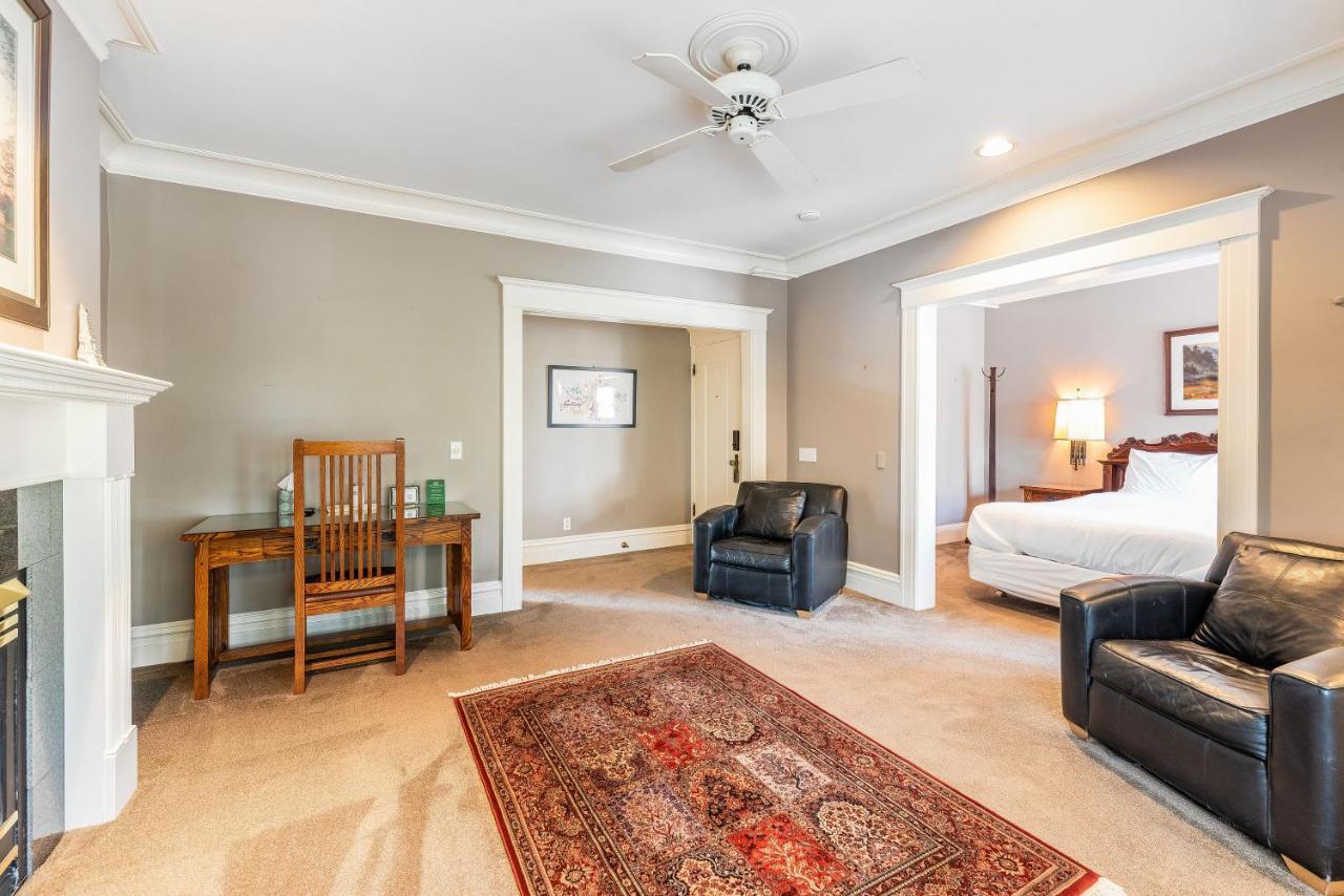 Seattle Gaslight Inn Екстериор снимка