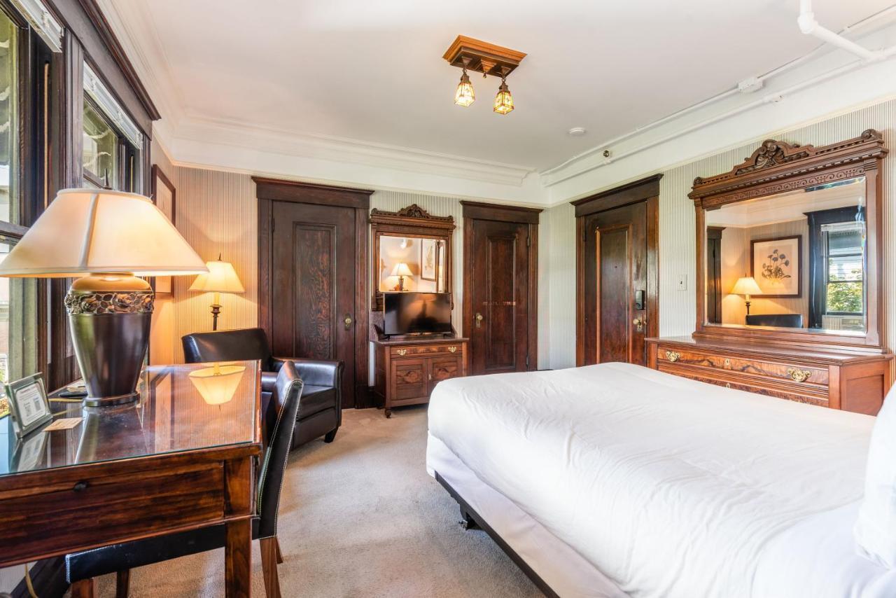 Seattle Gaslight Inn Екстериор снимка