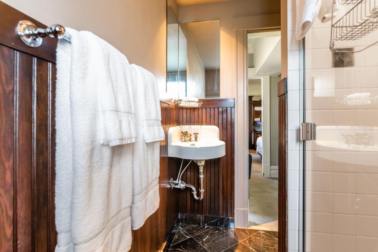 Seattle Gaslight Inn Екстериор снимка
