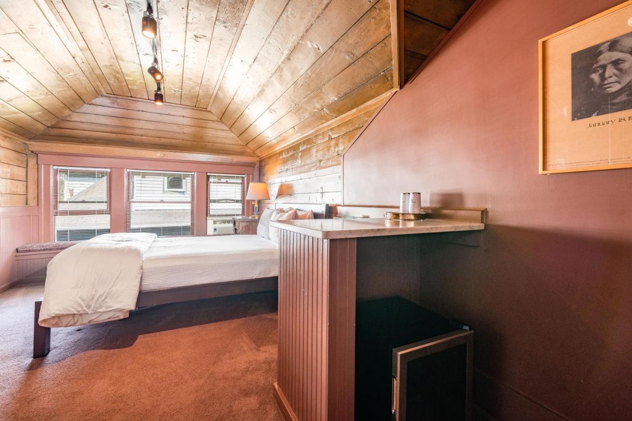 Seattle Gaslight Inn Екстериор снимка